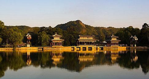 《足球经理2024》Steam特别好评 在线峰值7.8万